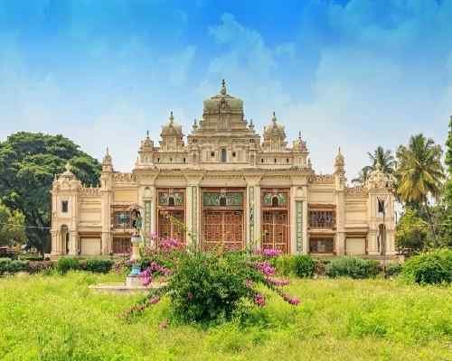 cabs-for-jaganmohan-palace